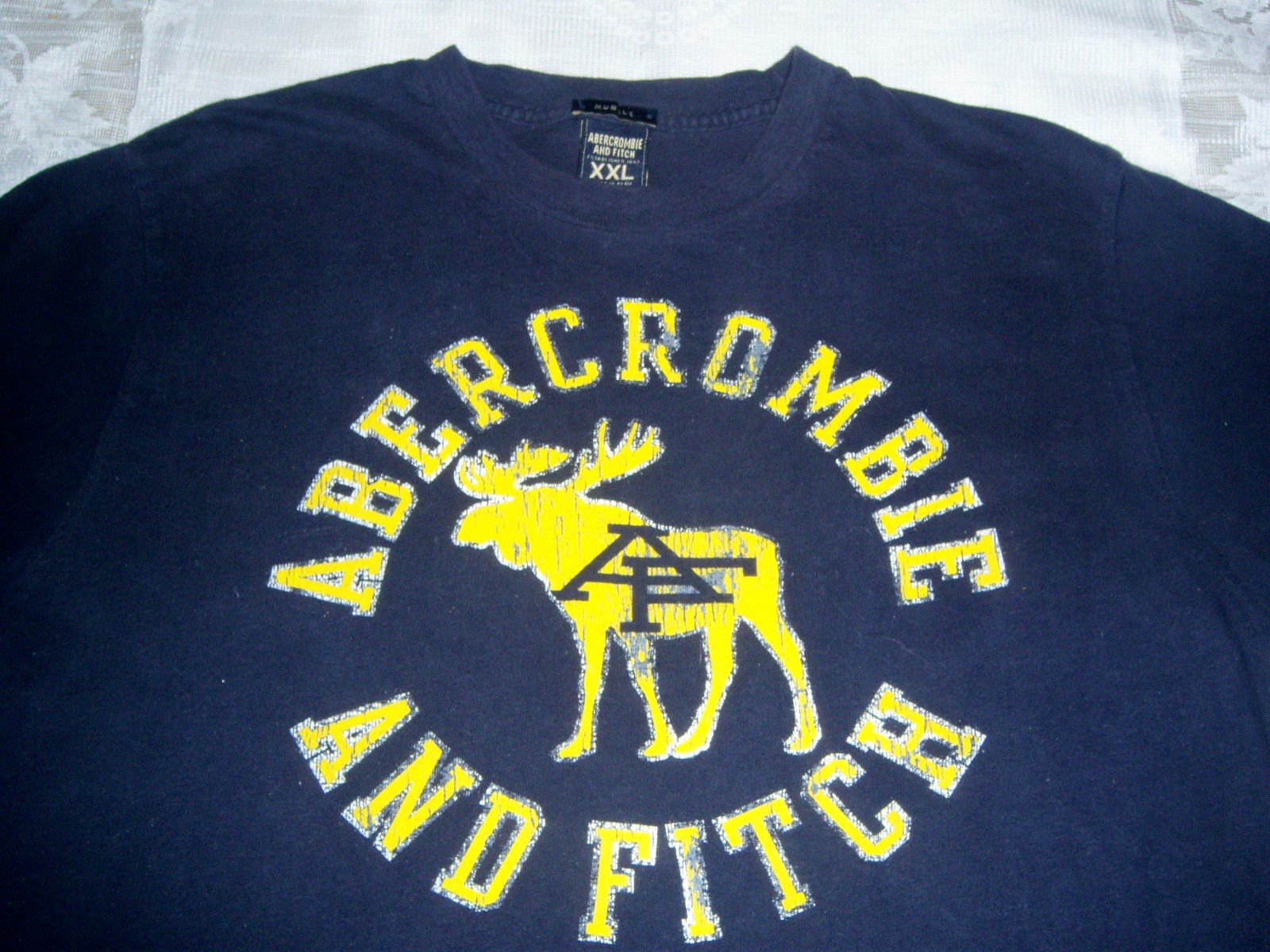 Abercrombie & Fitch Mens Muscle Fit T-Shirt Navy Yellow Logo LARGE Moose sz XXL