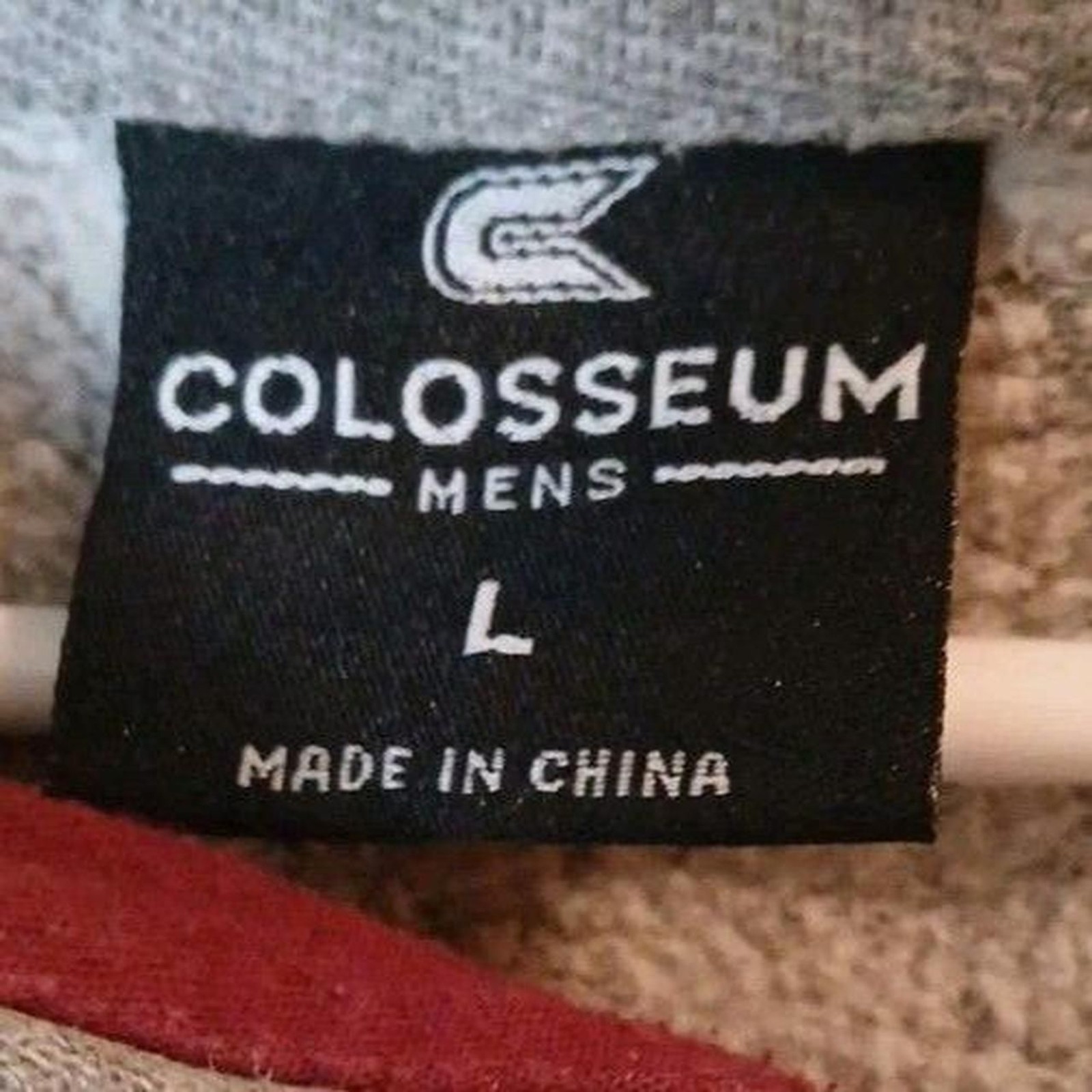 Colosseum Men&rsquo;s Grey and Red T-shirt