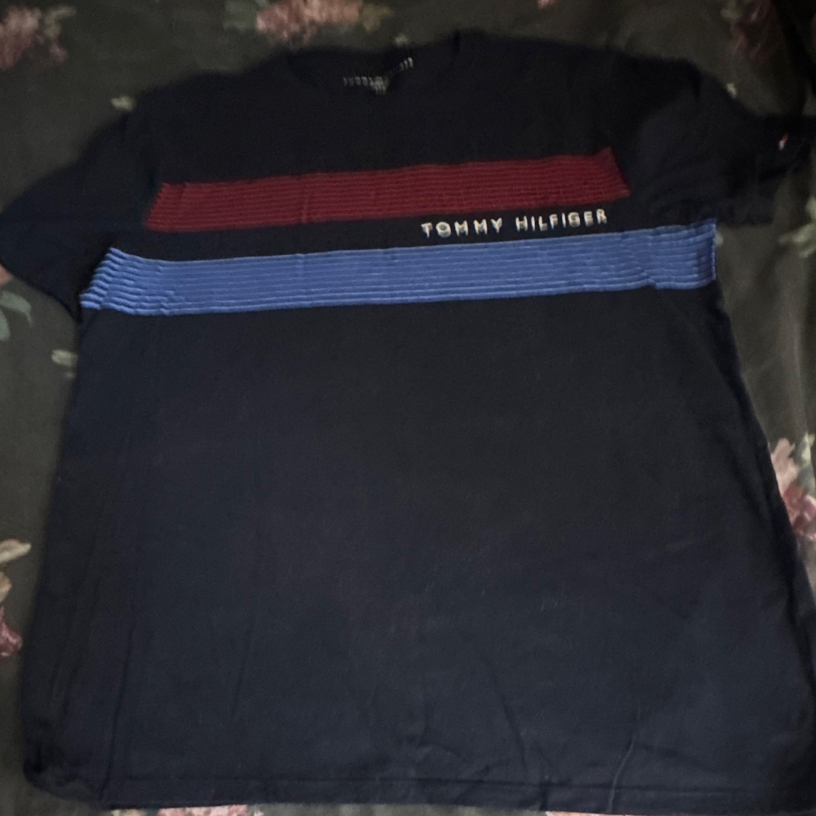 Tommy Hilfiger Men’s Striped Logo Crew Neck T-Shirt Short Sleeve L