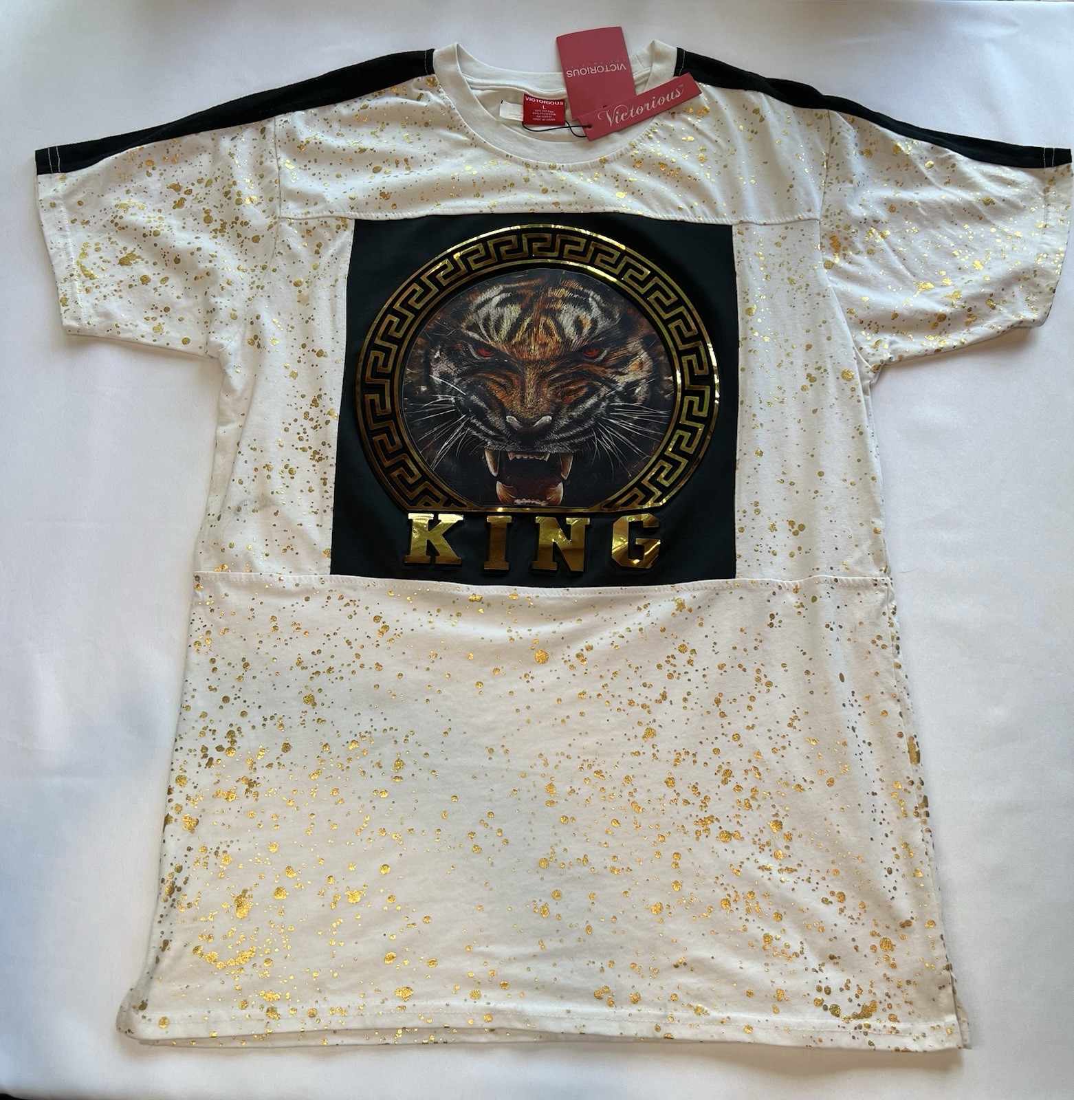 Victorious King Tiger Graphic T-Shirt Mens Large White Gold Foil Splatter NWT