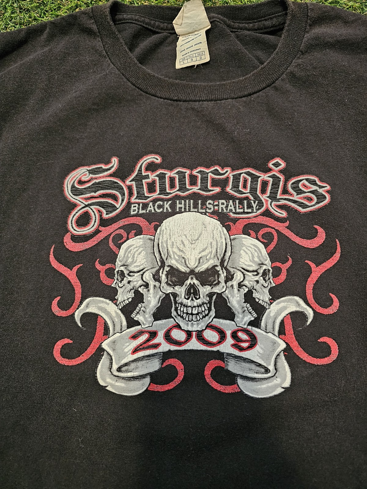 2009 Sturgis Black Hills Rally 69th Annual Black Red Skull Shirt L Large 2000s
