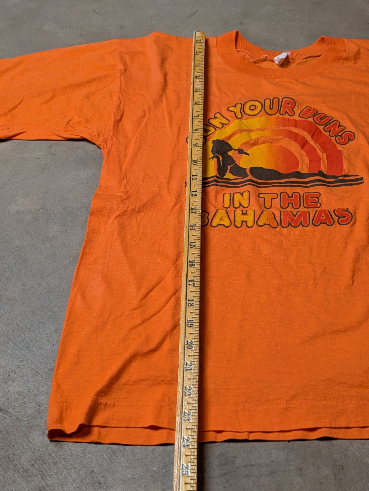 Vintage Sun Your Buns Bahamas T Shirt 100% Cotton (See Photos For Size)
