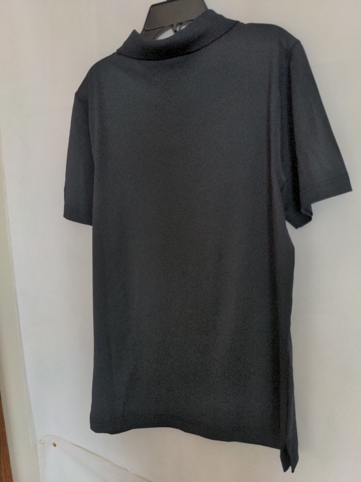 Men&rsquo;s collared shirt size small wicks moisture brand champion NWT color ebony