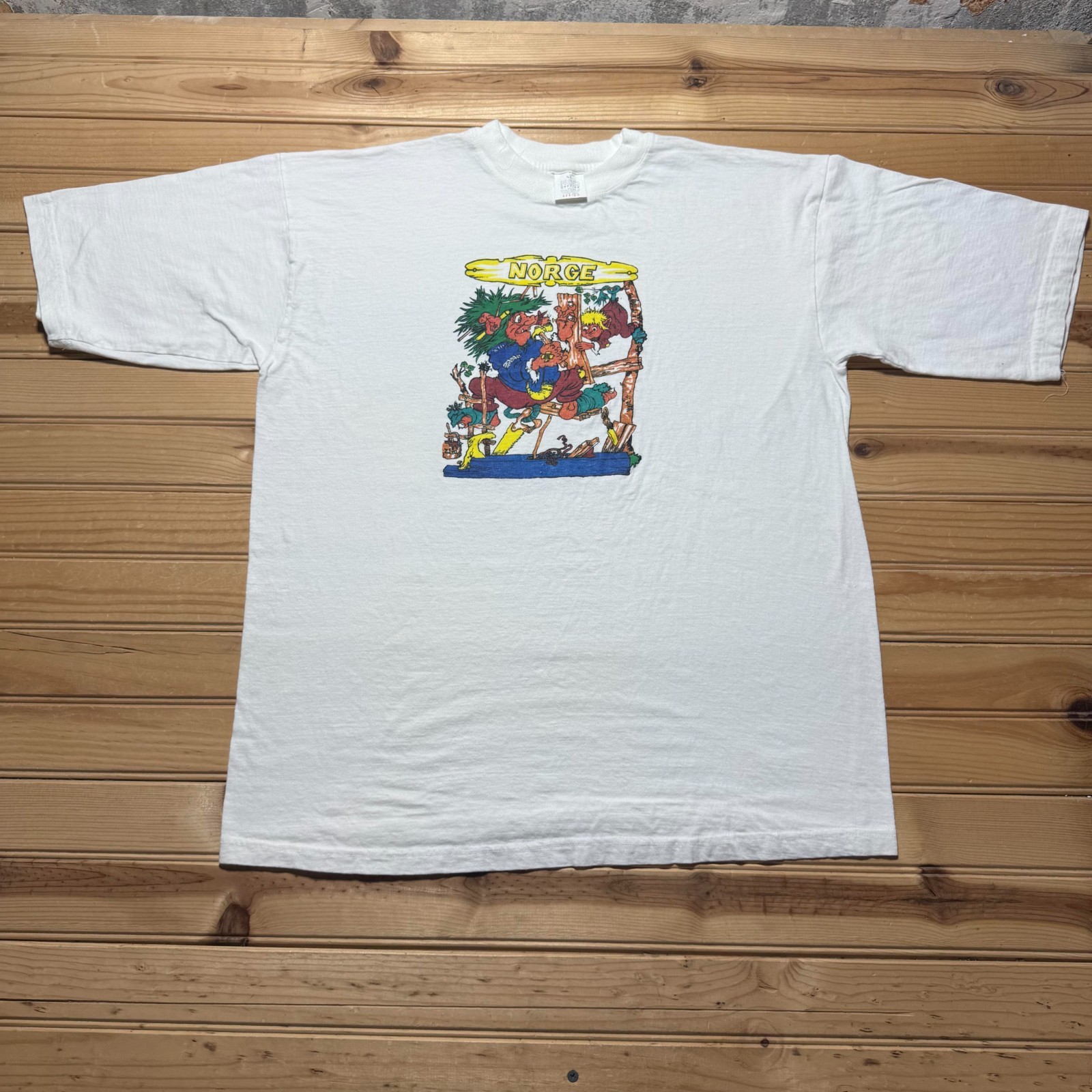 Vintage 90s Norge Troll Carpenter Cartoon Mythical Folklore Graphic T-Shirt – XL