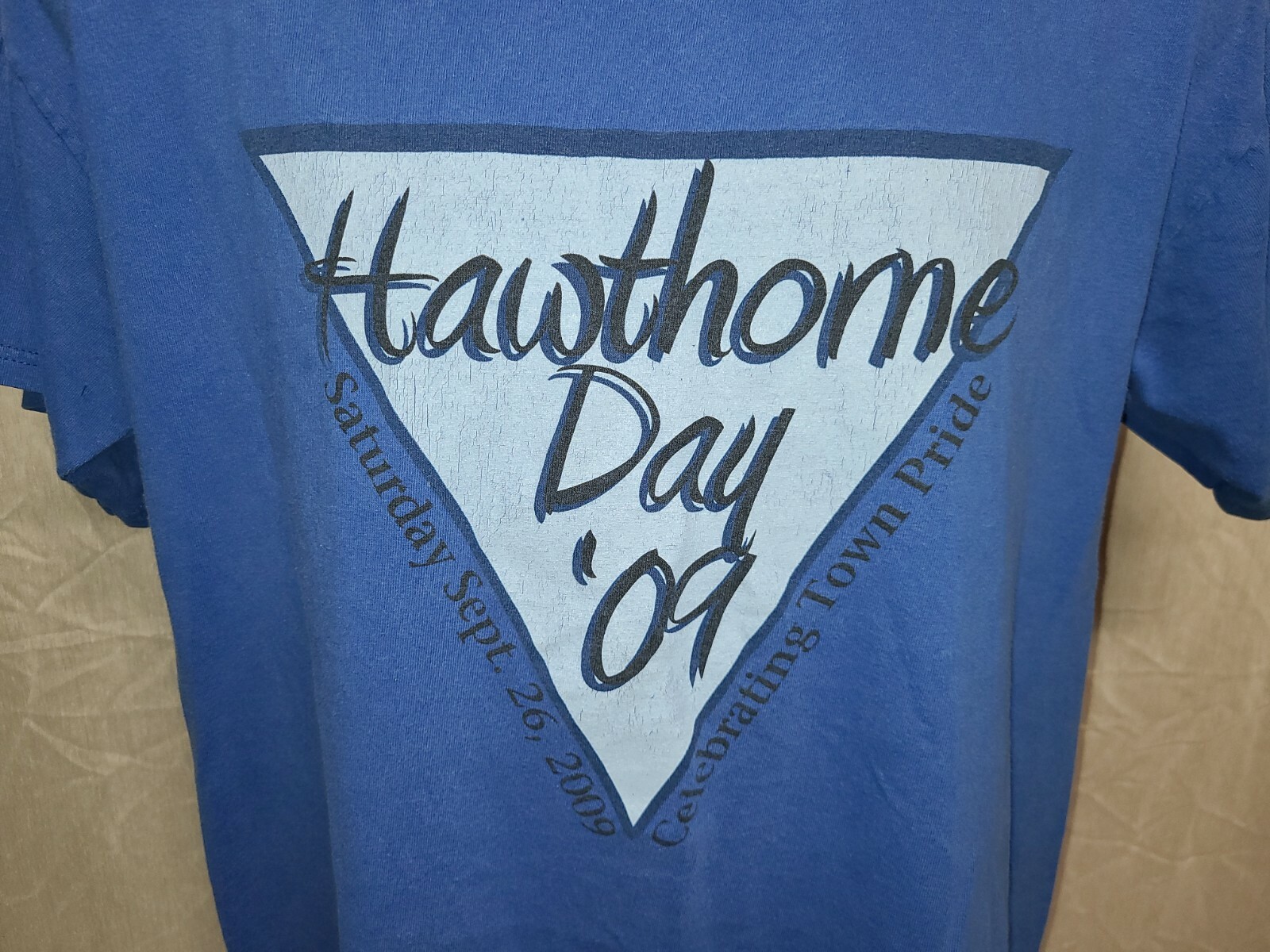 2009 Hawthorne Day Celebrating Town Pride Adult Large Blue TShirt