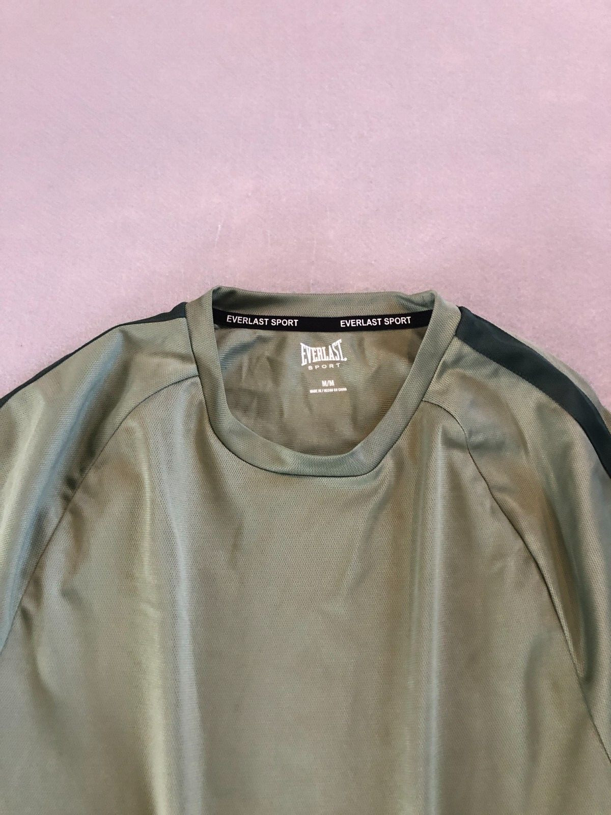 Everlast Sport Shirt Men&rsquo;s Medium Long Sleeve Sage Green Activewear Tee