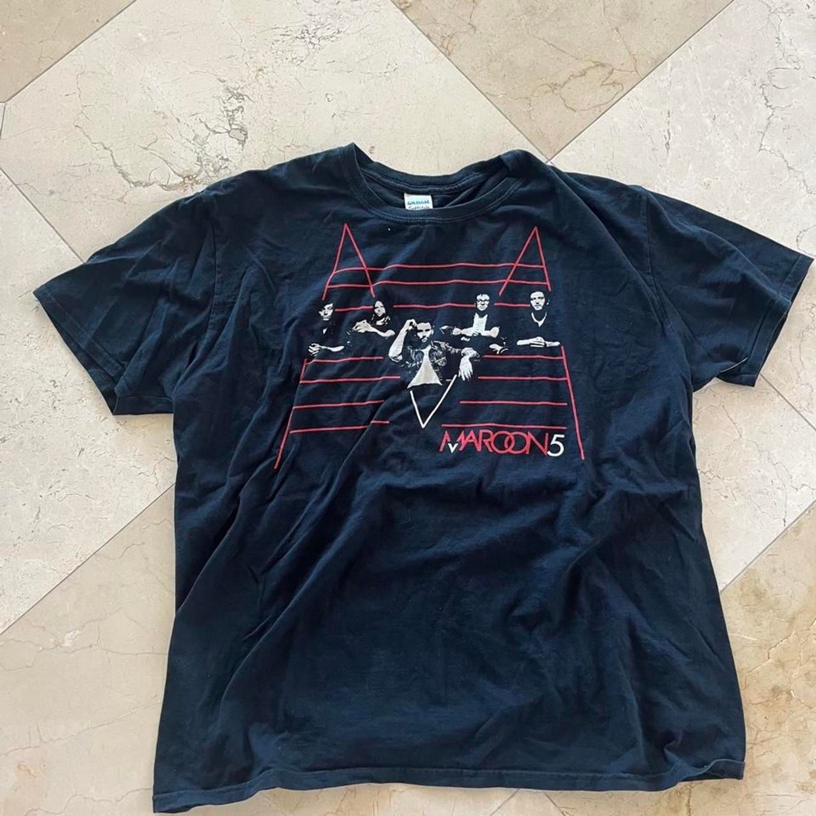 Y2K Maroon 5 2011 Tour Men&rsquo;s XL T-shirt