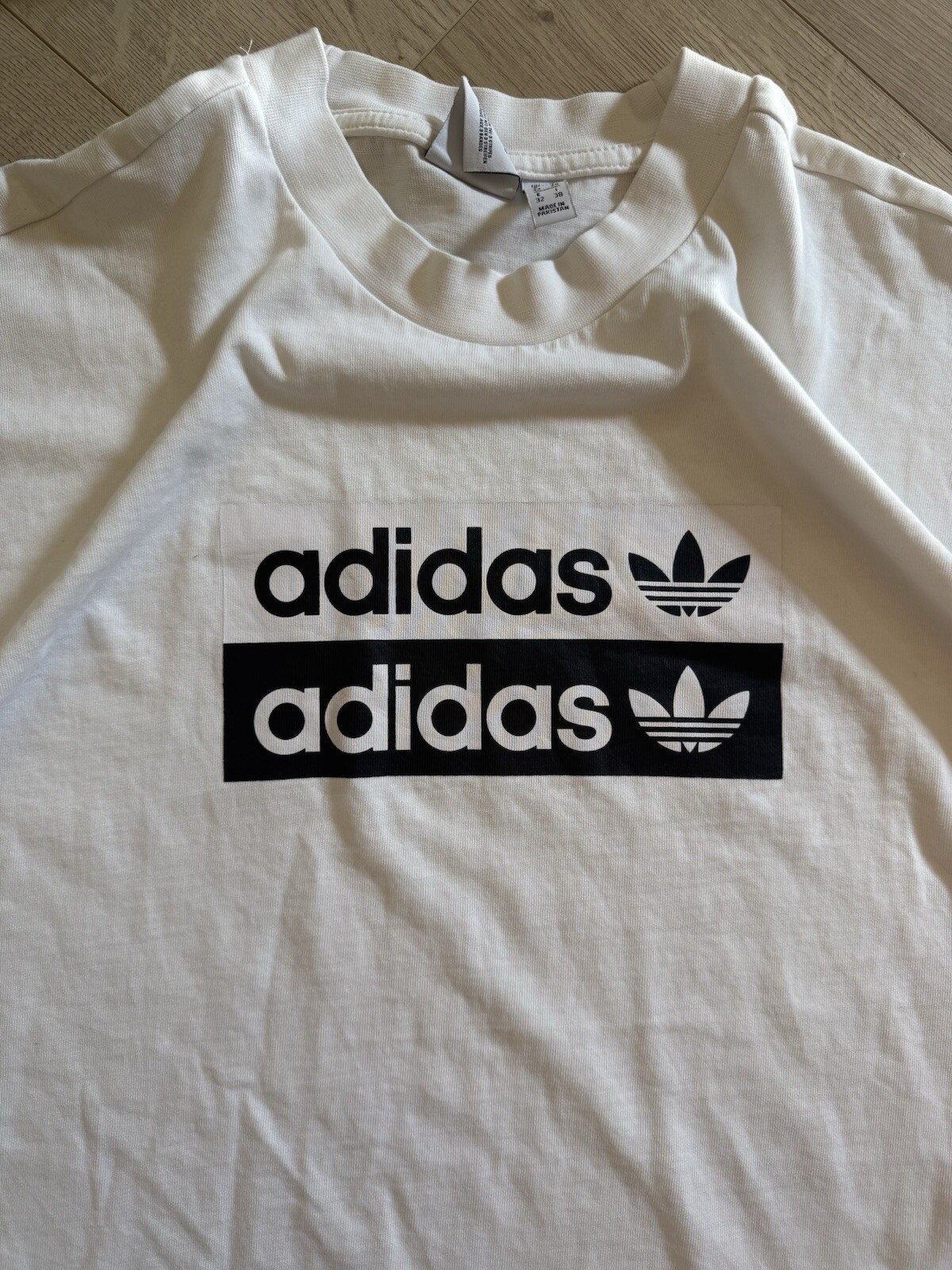 Adidas Men&rsquo;s T-Shirt Trefoil Logo Design Graphic Classic Short Sleeve Shirt