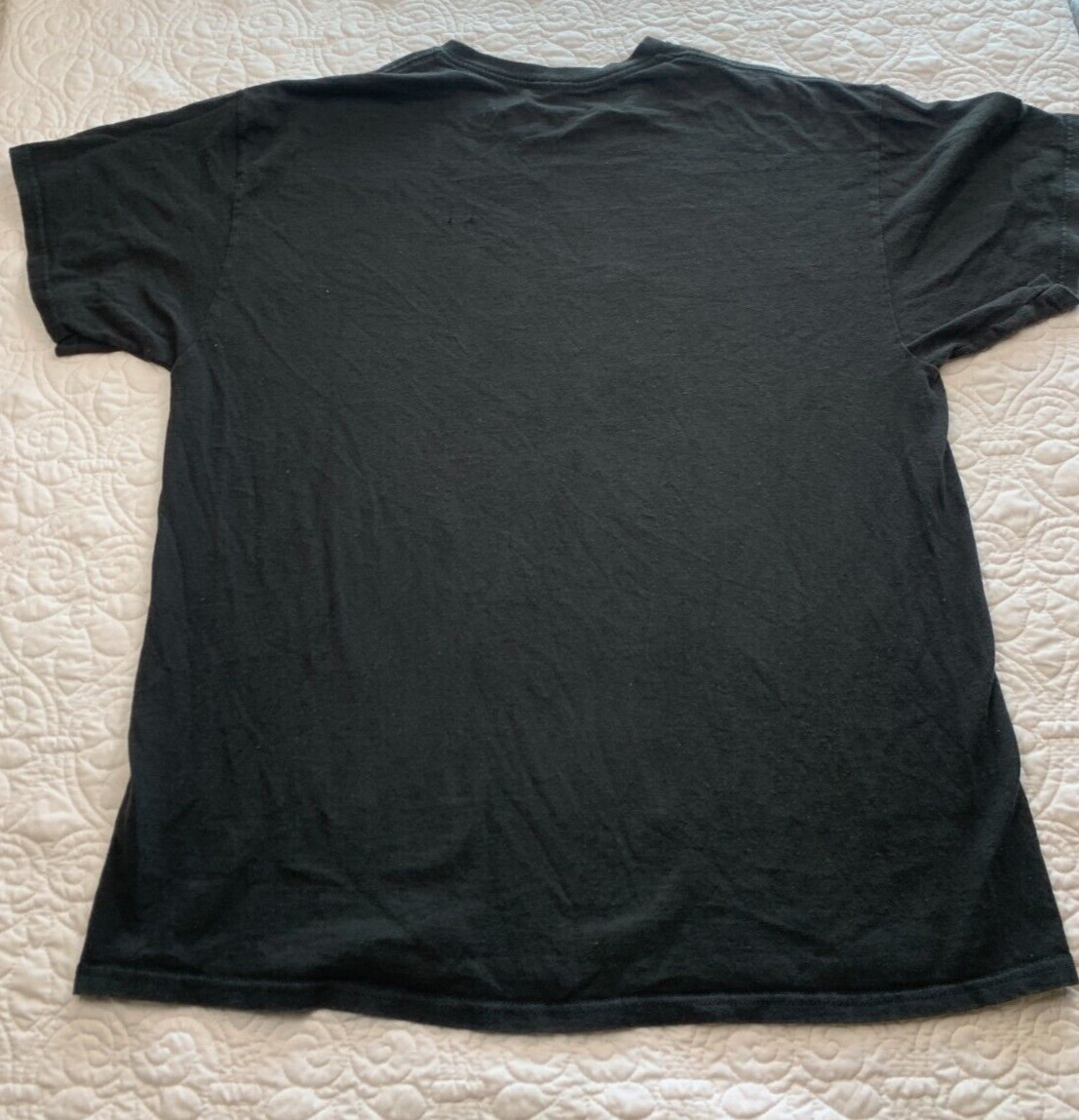 VINTAGE ARTHUR Shirt Mens Large Black Hugs Not Drugs Arthur Buster Y2K Sz L