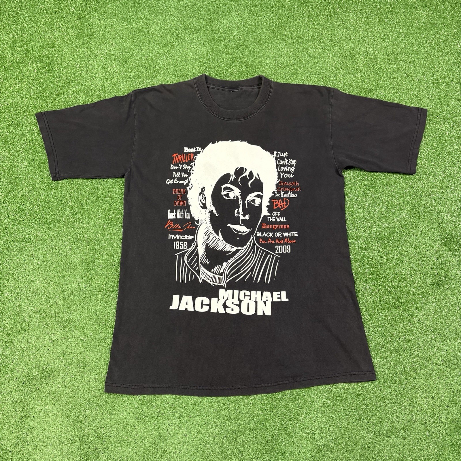 Vintage 2000s Michael Jackson 2009 Tribute Faded Black T-Shirt Men&rsquo;s XL – 23×32