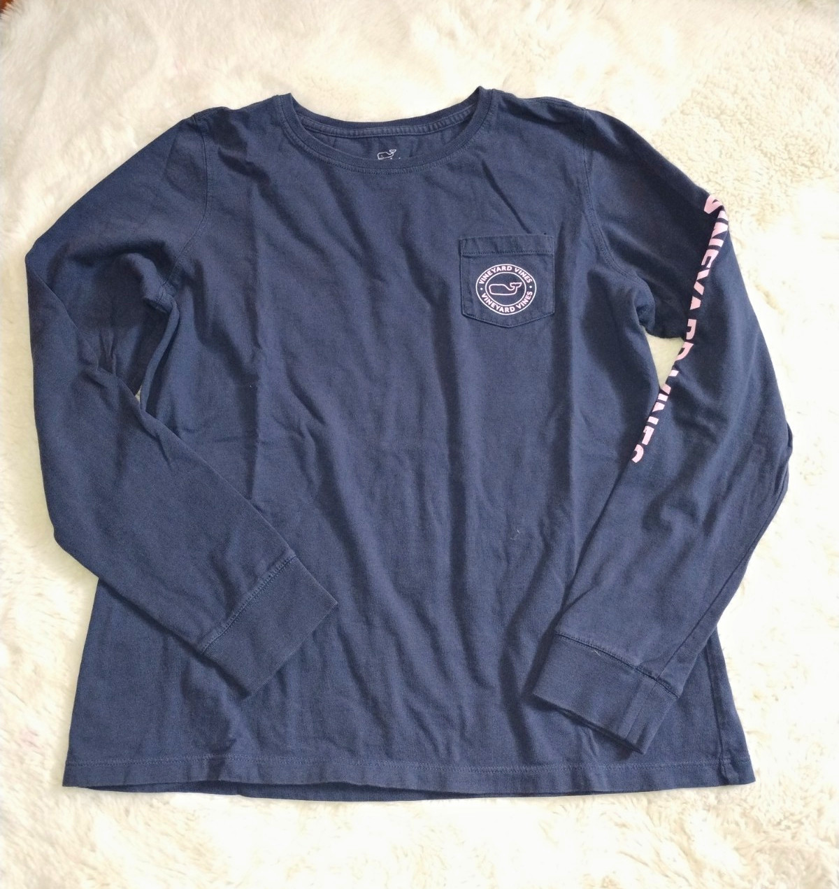 Vineyard Vines Men’s Blue Crew Neck Long Sleeve Pocket Whale Logo Tee Size M