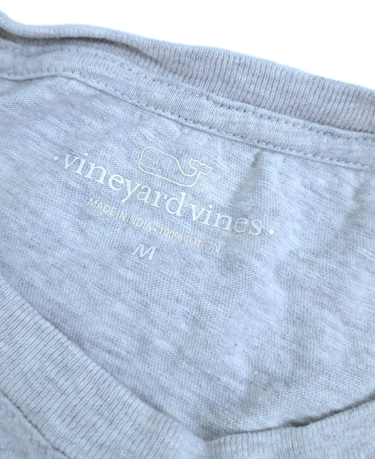 Vineyard Vines Shirt Mens Medium Whale Logo Pocket Basic Casual Gray Cotton Tee