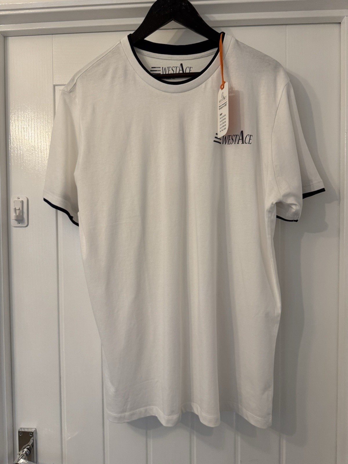 New Men&rsquo;s White Westace Short Sleeved T-Shirt, UK Size XL