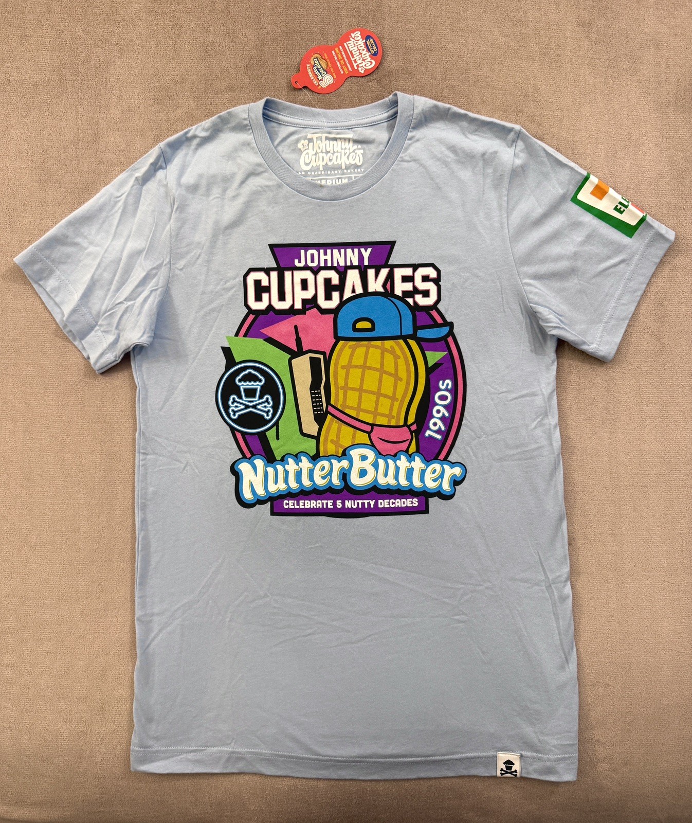 Medium Johnny Cupcakes Nutter Butter 7-Eleven Promo 50th Anniversary T Shirt 90s