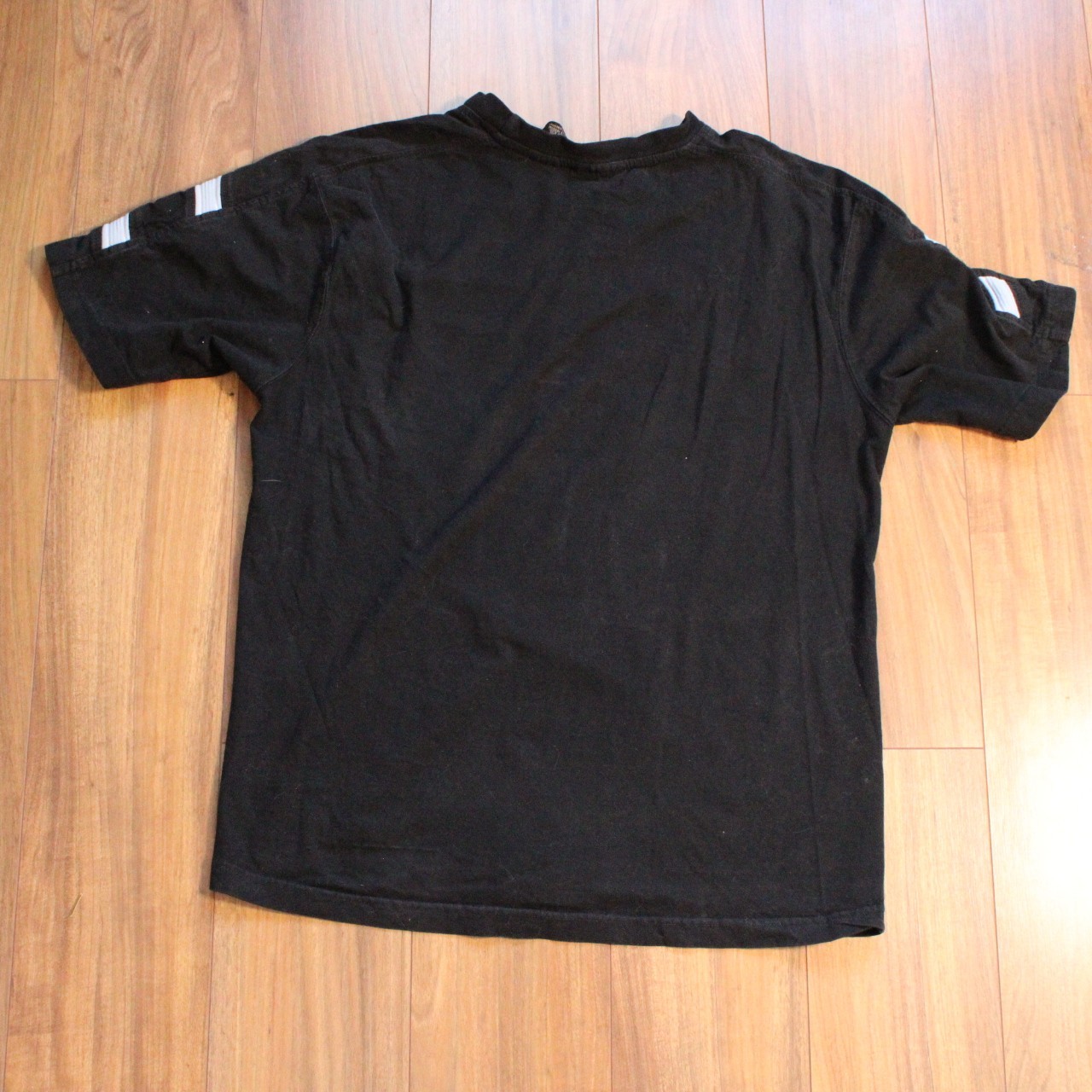 No Boundaries Vintage Vibe Black Graphic T Shirt Blue Stripe Medium 38/40