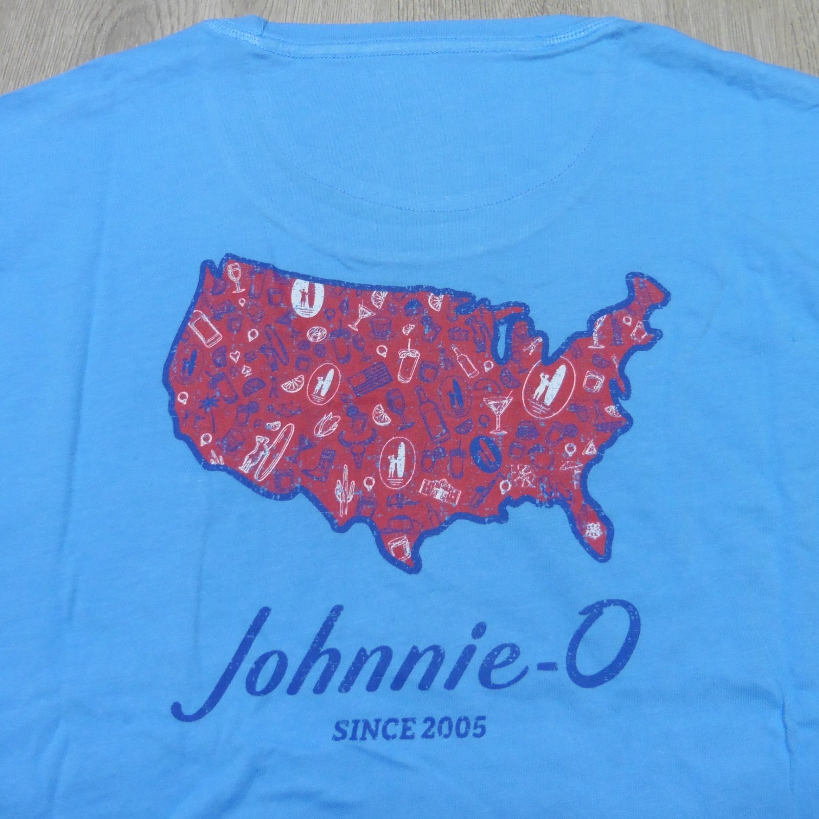 JOHNNIE-O Mens 2XL XXL T SHIRT BREWS N VIEWS MALIBLU BLUE RED DALE 2.0 GOLF USA