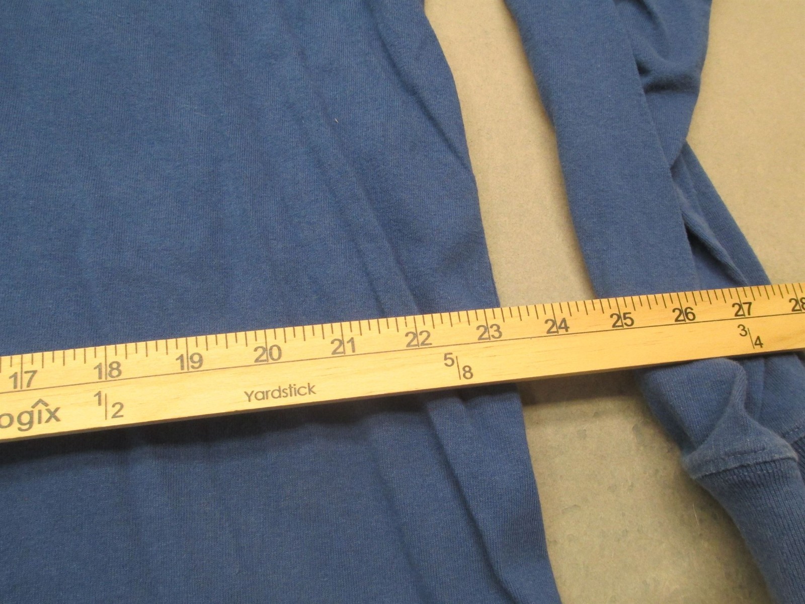 Carhartt Size XL Mens Blue 100% Cotton Long Sleeve Pockets Utility Shirt 241
