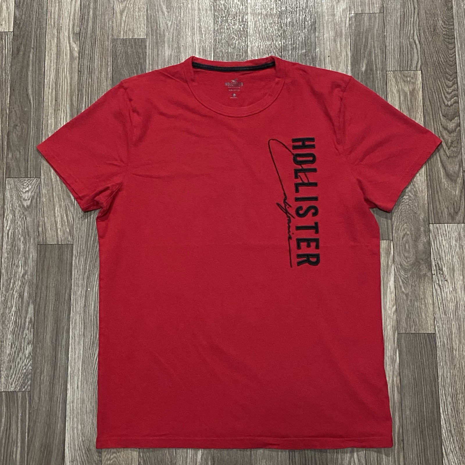 Y2k Calm Hollister California Embroided Logo T shirt