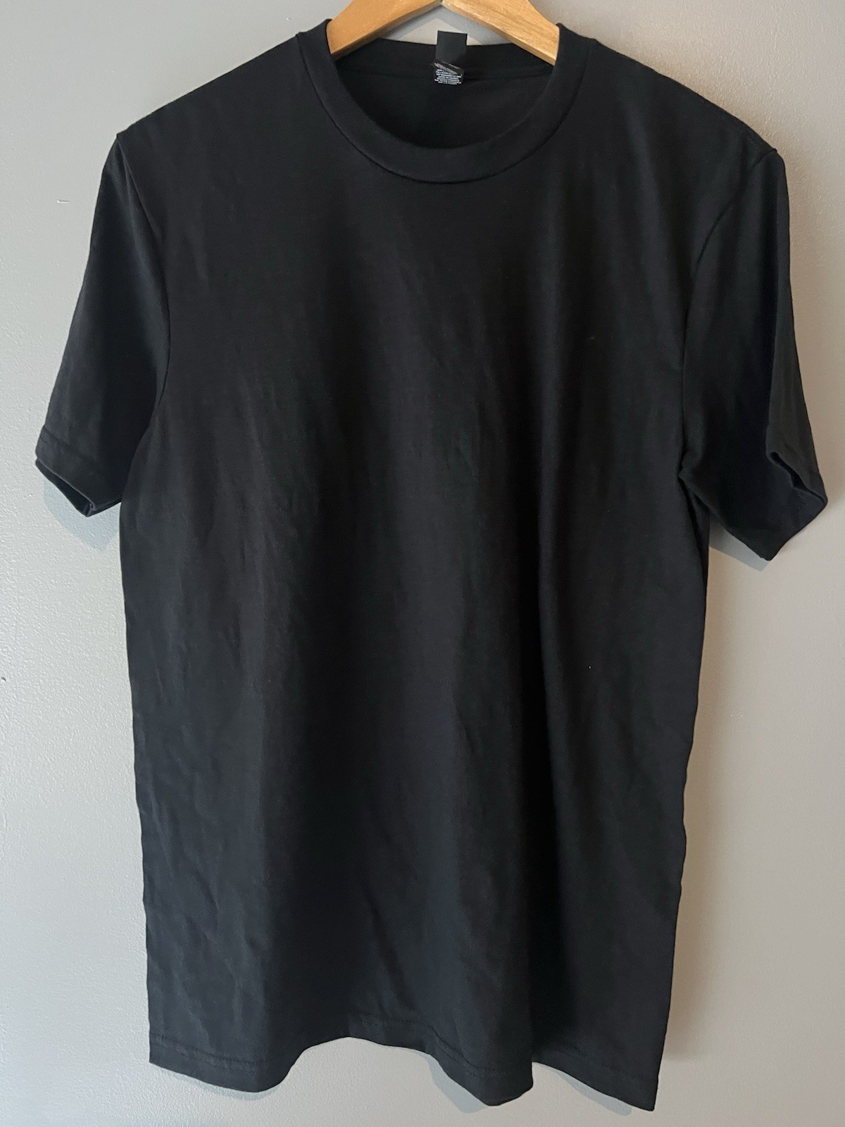District Men&rsquo;s Black Classic T-Shirt Size Small Perfect Tri Fit