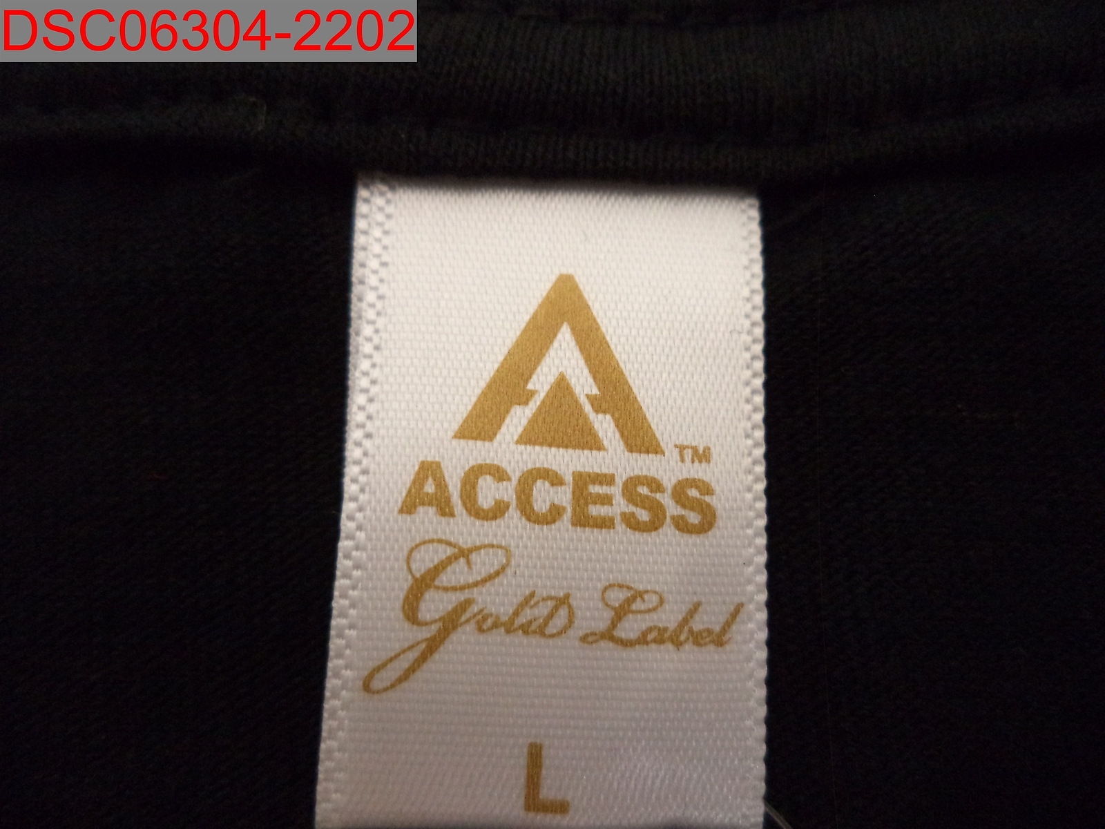NWT – Access Gold Label Men&rsquo;s Black Crewneck T-Shirt, Size L AT35