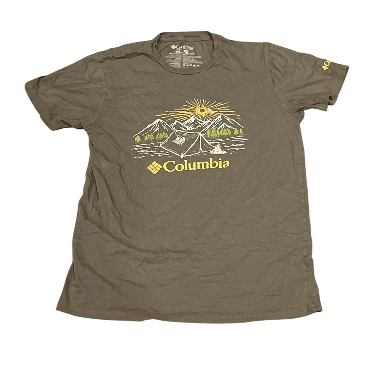 Columbia Green Shirt Medium Hiking Camping Outdoor Tee Casual Graphic Logo