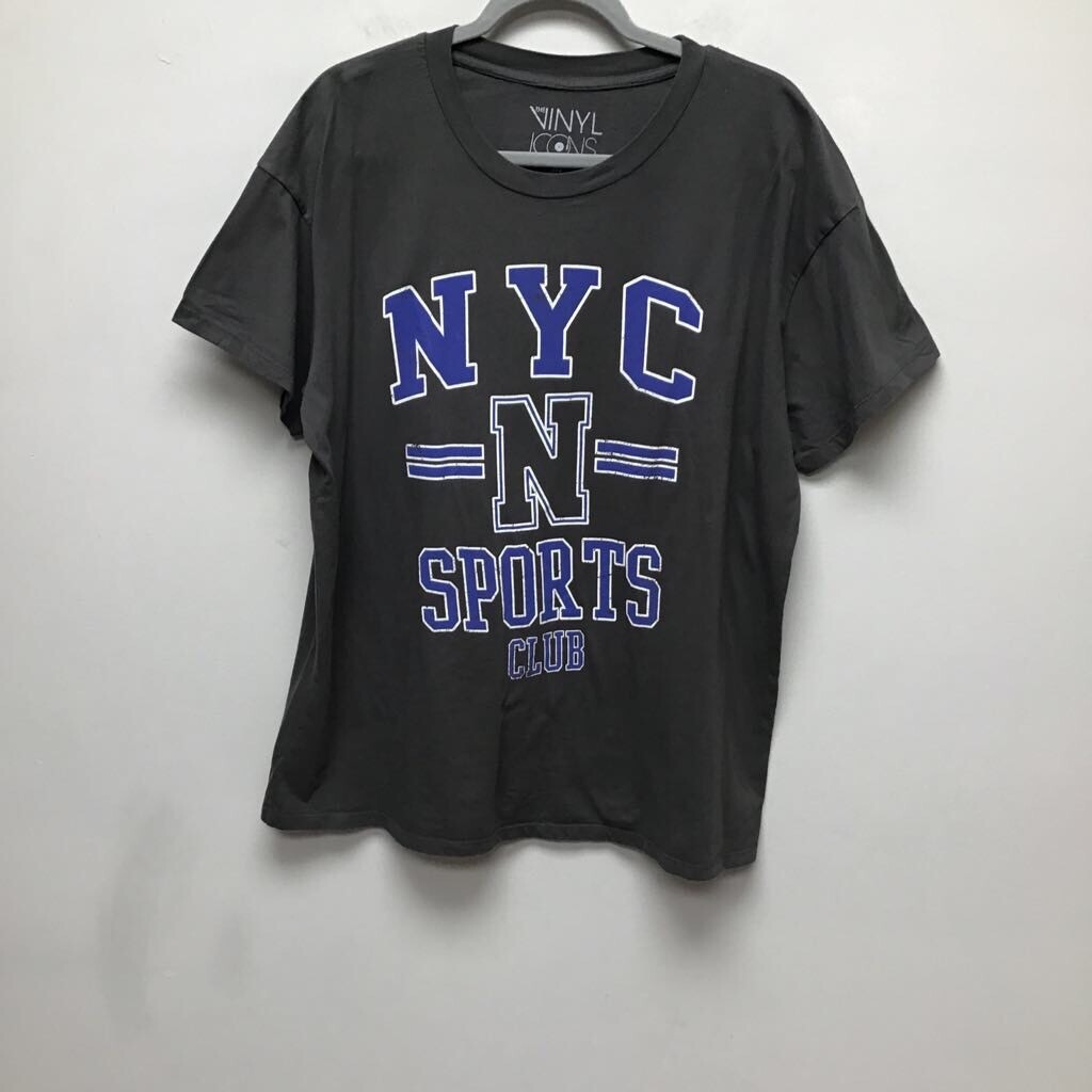 The Vinyl Icons Mens NYC N Sports Club Graphic T-Shirt Gray Blue Crew Neck M