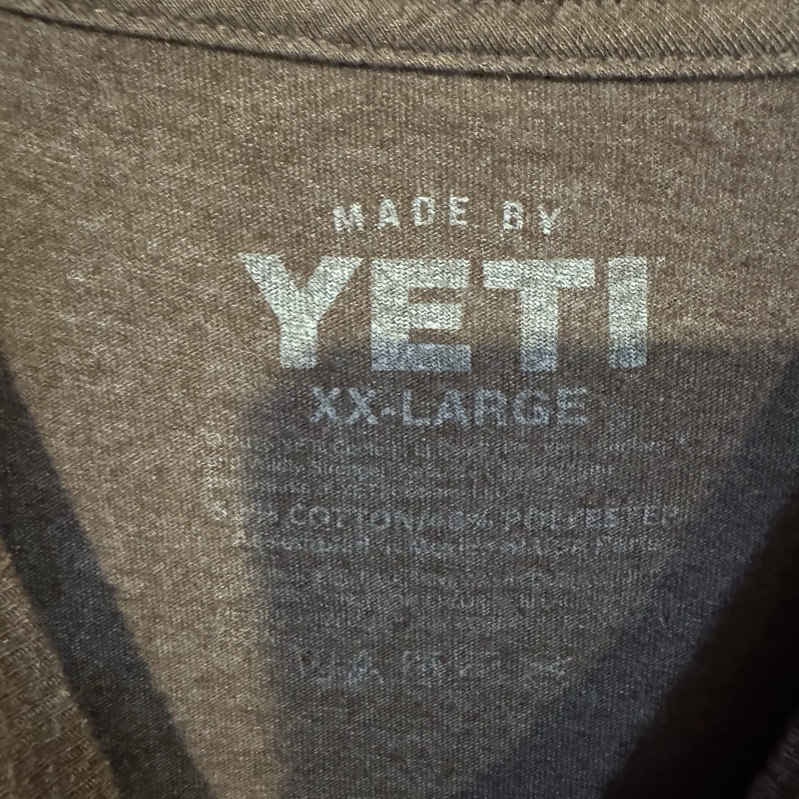 YETI Coolers Men’s XXL Topo Map T-Shirt Heather Espresso Brown Graphic Tee 2XL