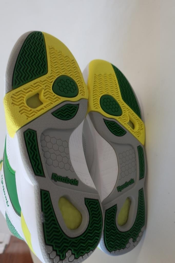 NWOT Boys Reebox Hexalite Tennis White, Green 1000100214 Sneakers 4.5Y