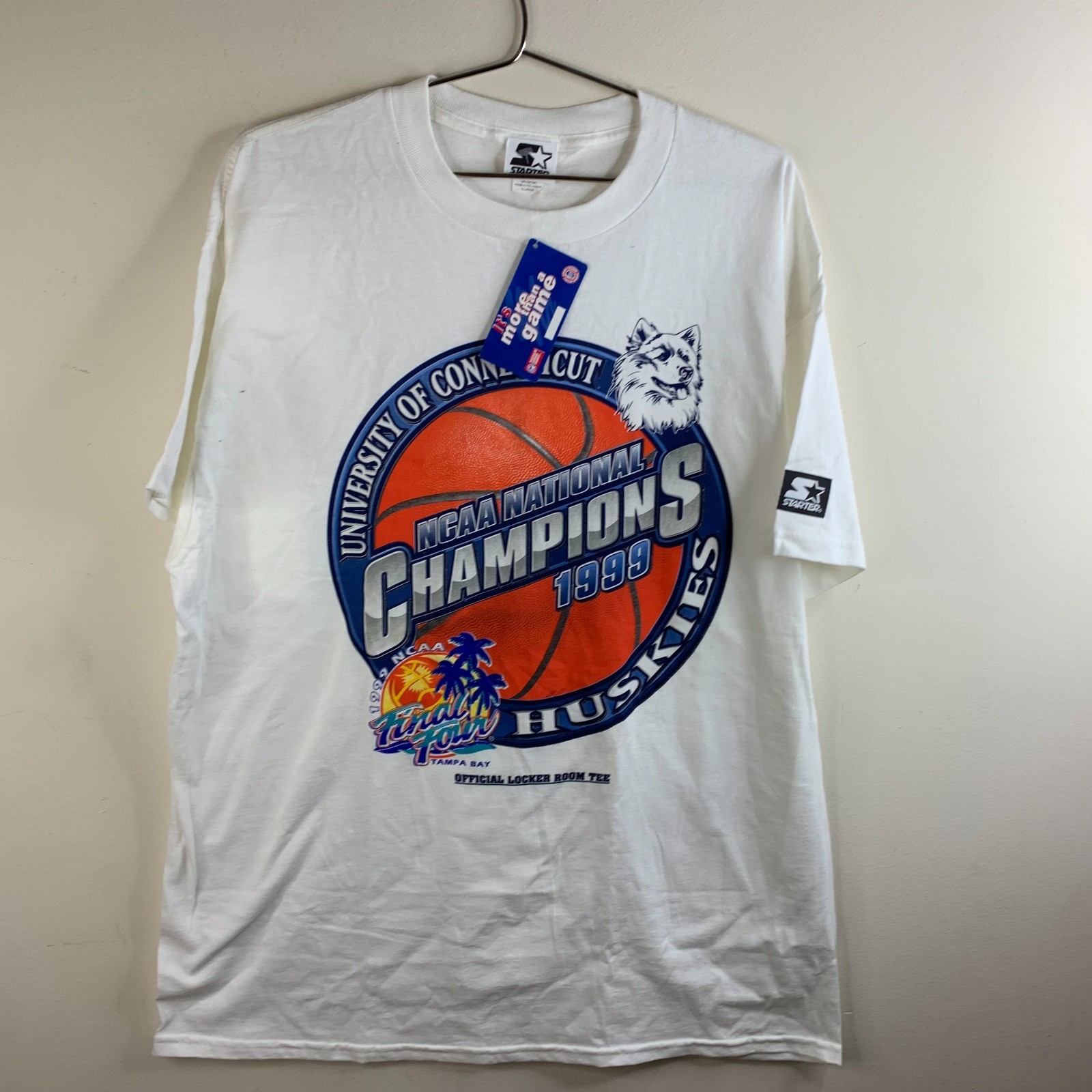 Vintage UCONN Huskies Shirt XL White 1999 NCAA Champions NOS Starter Deadstock