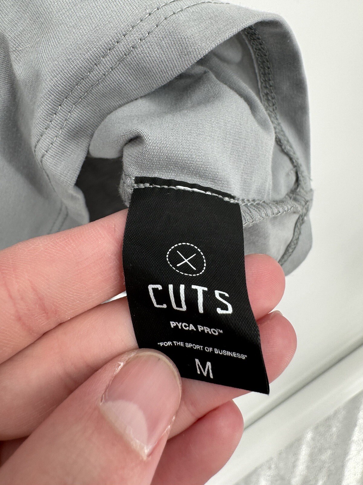 Cuts Clothing Men&rsquo;s M Elongated Crew Neck Signature Fit Tee T-Shirt With Pocket