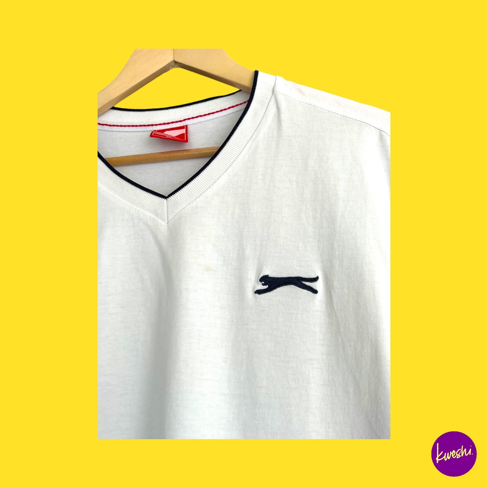 SLAZENGER Men&rsquo;s Essential T-Shirt, 100% Cotton, Crew Neck, White, UK XL