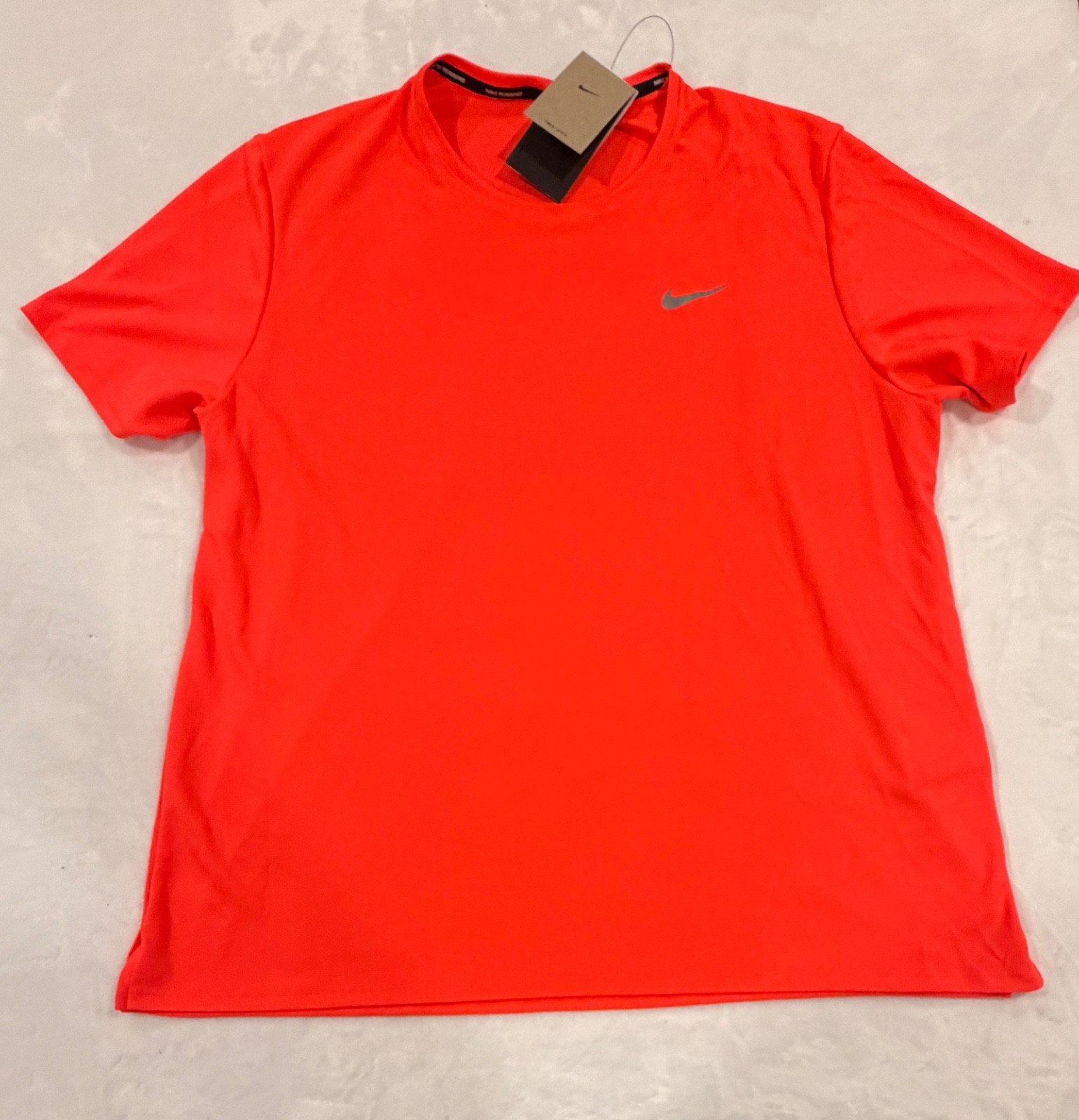 Nike Men&rsquo;s Dri-FIT UV Miler Running T-Shirt size M