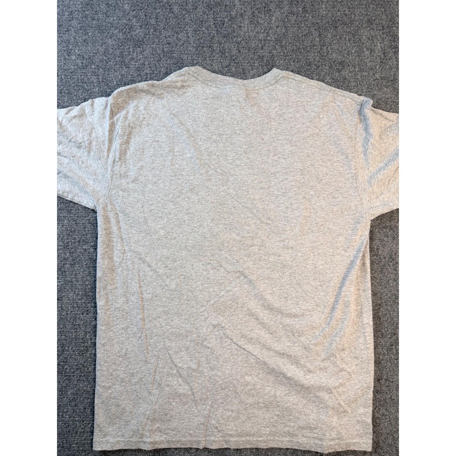 Yazbek Mens Large Heather Grey Graphic Tee Surreal Desert Cactus Art T-Shirt L
