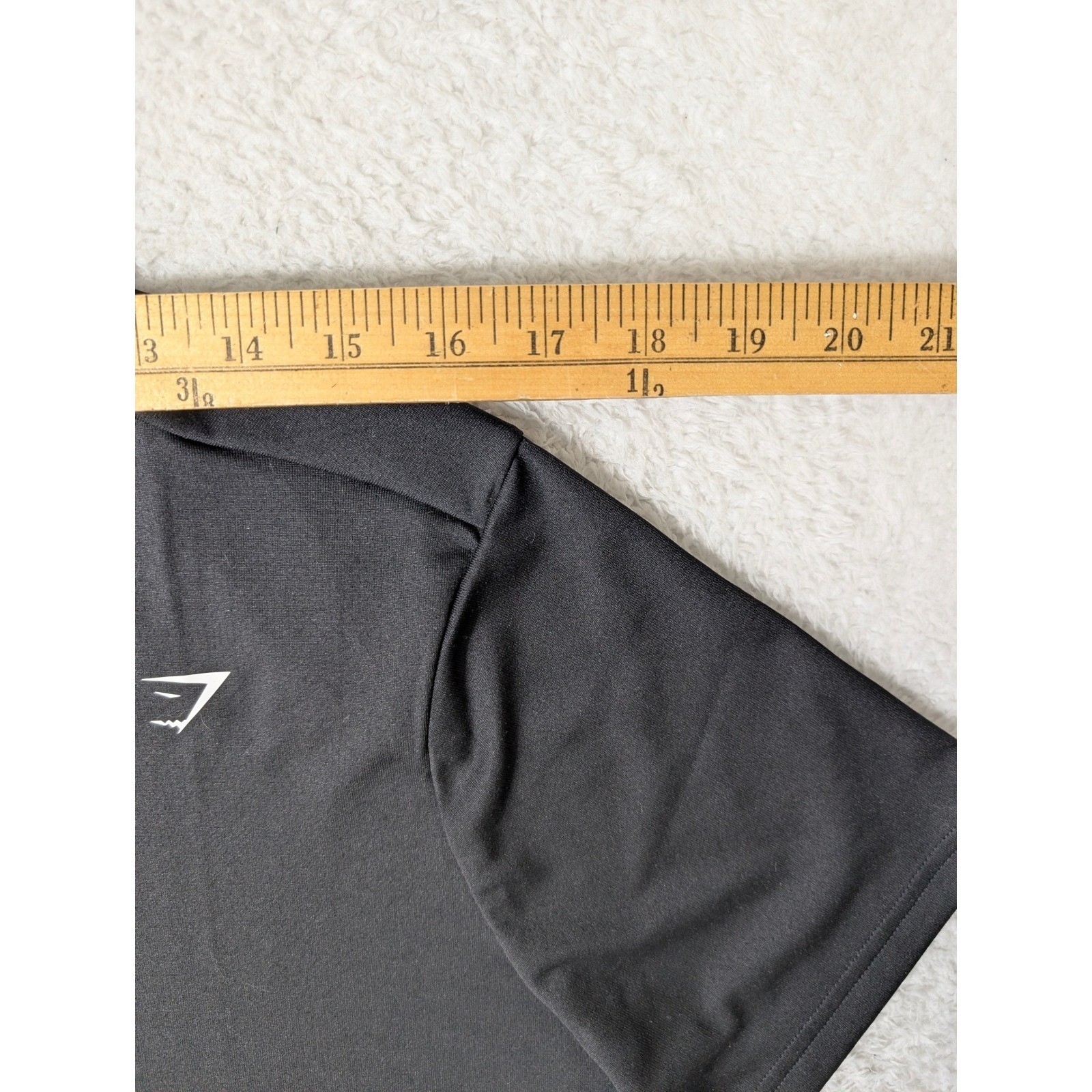 NEW Gymshark Training T-Shirt Mens Med Black Recycled Polyester Performance Tee