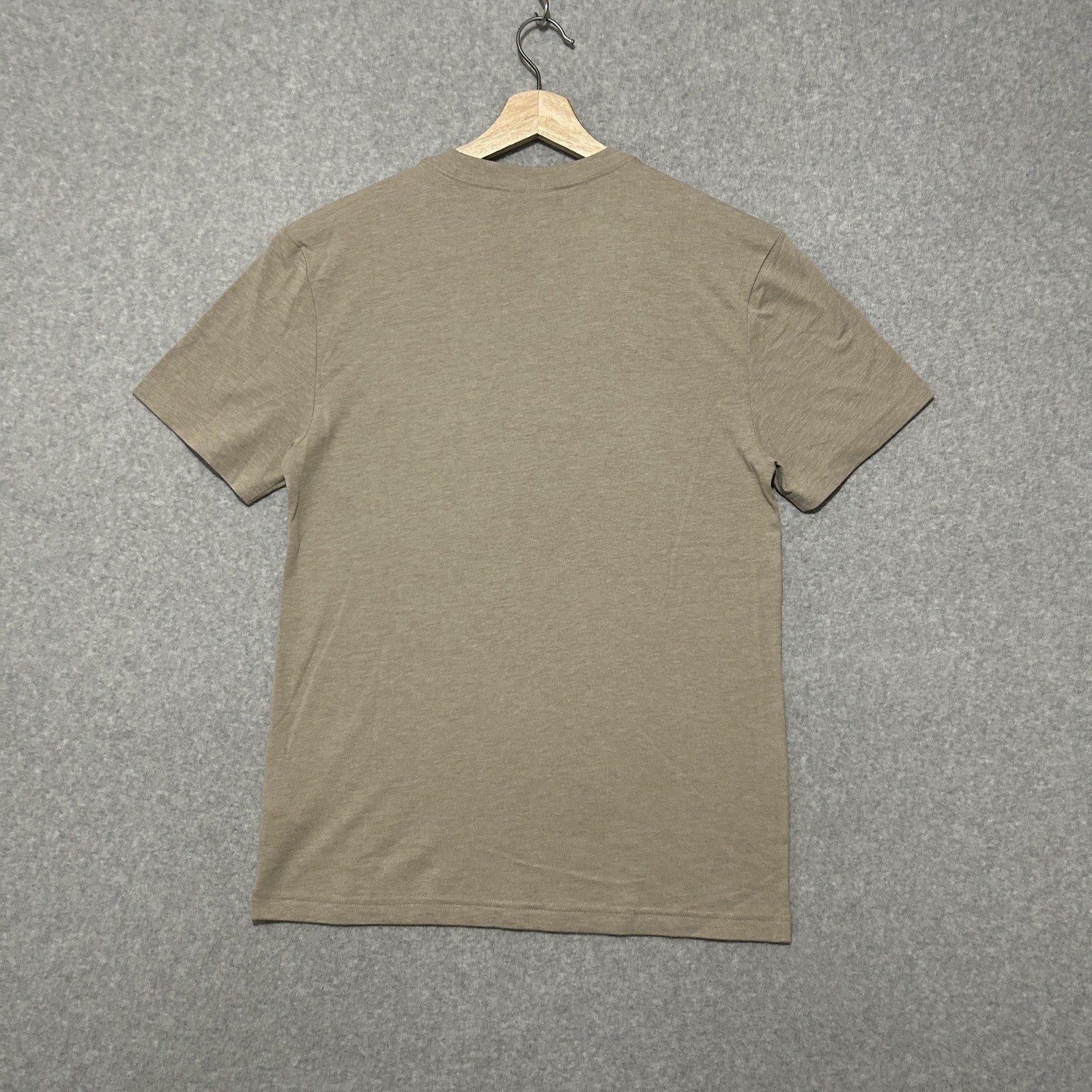 Filson Shirt Mens Small Beige Logo Graphic Tee Short Sleeve Outdoor Casual