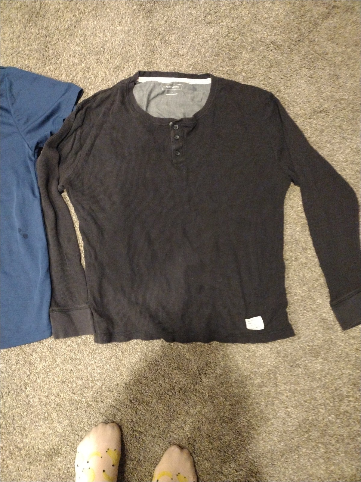 2 Men&rsquo;s Shirts Size Lg Adam Levine Long Sleeve Thermal, And Short Sleeve Blue T