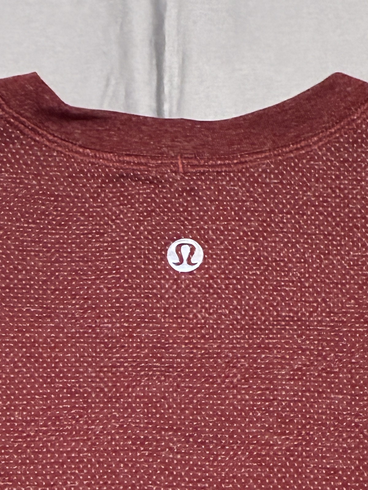 Lululemon Shirt Mens Large Red Metal Vent Seamless Mesh Lightweight Stretch