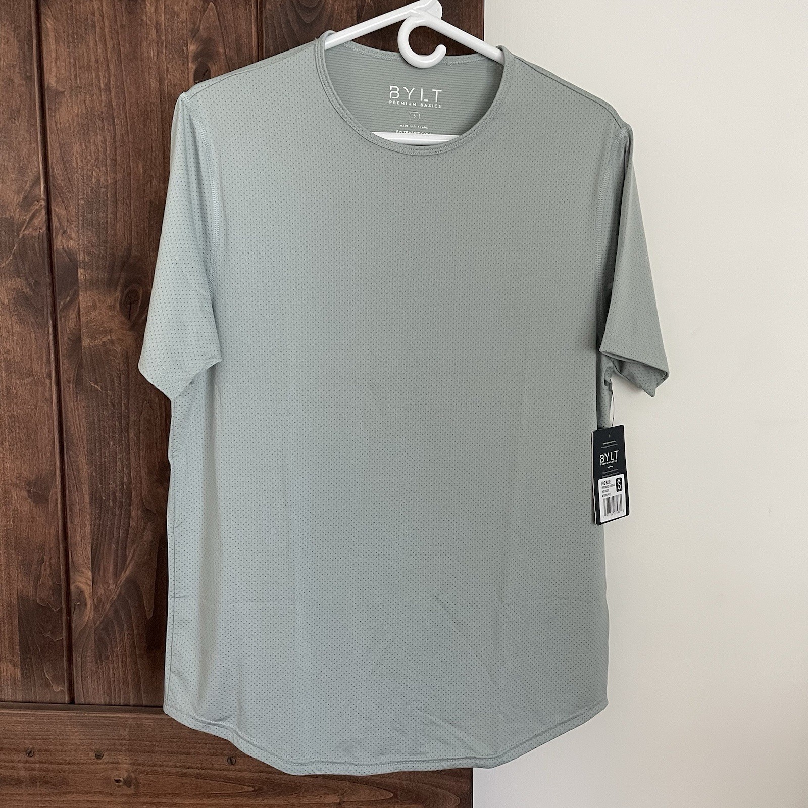 NWT BYLT Premium Basics 2.0 Drop Cut Lux Short Sleeve Men’s Size Small Fog Blue