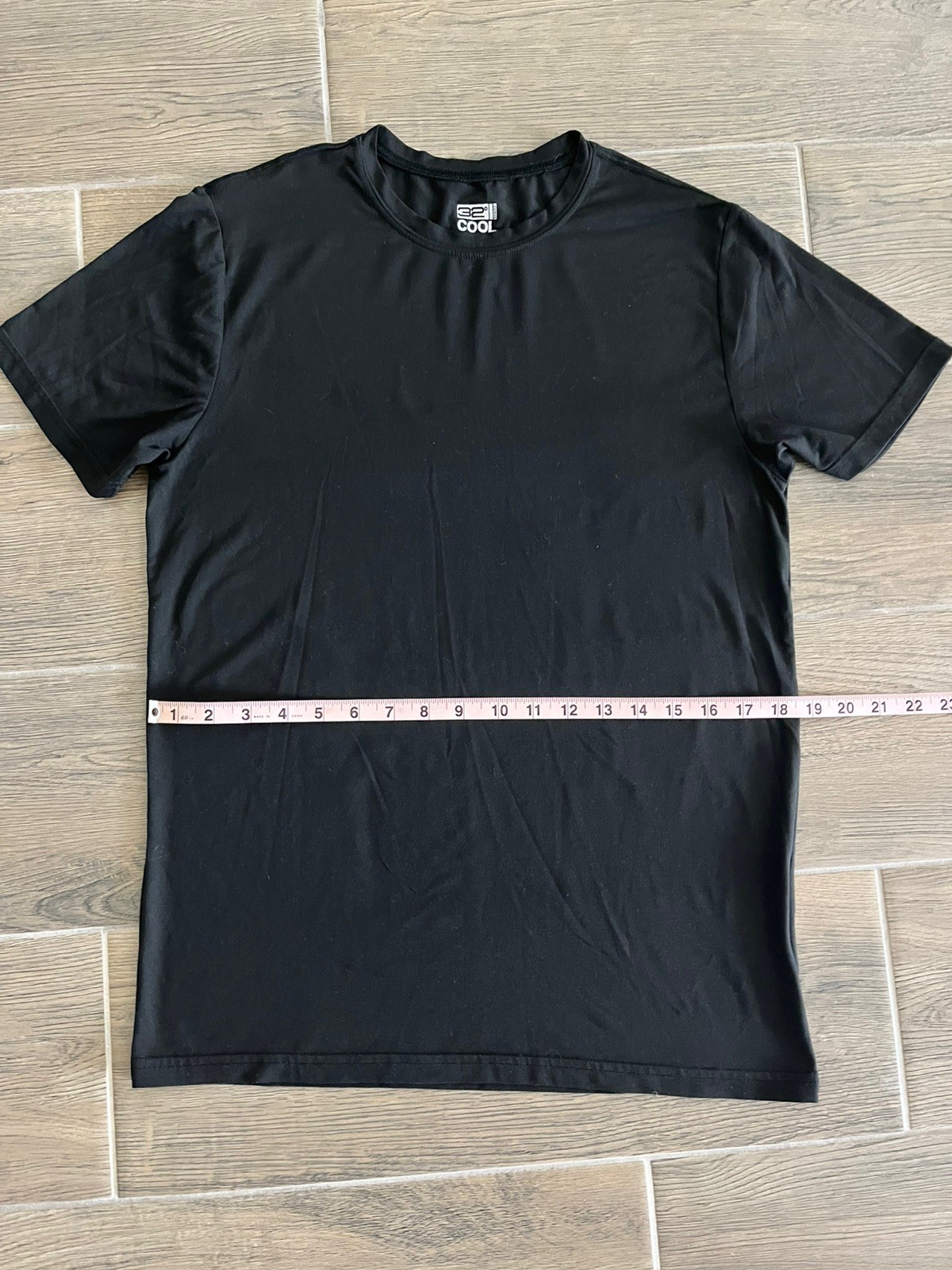 32 Degrees Cool Black Short Sleeve Athletic T Shirt Lightweight Mens Medium