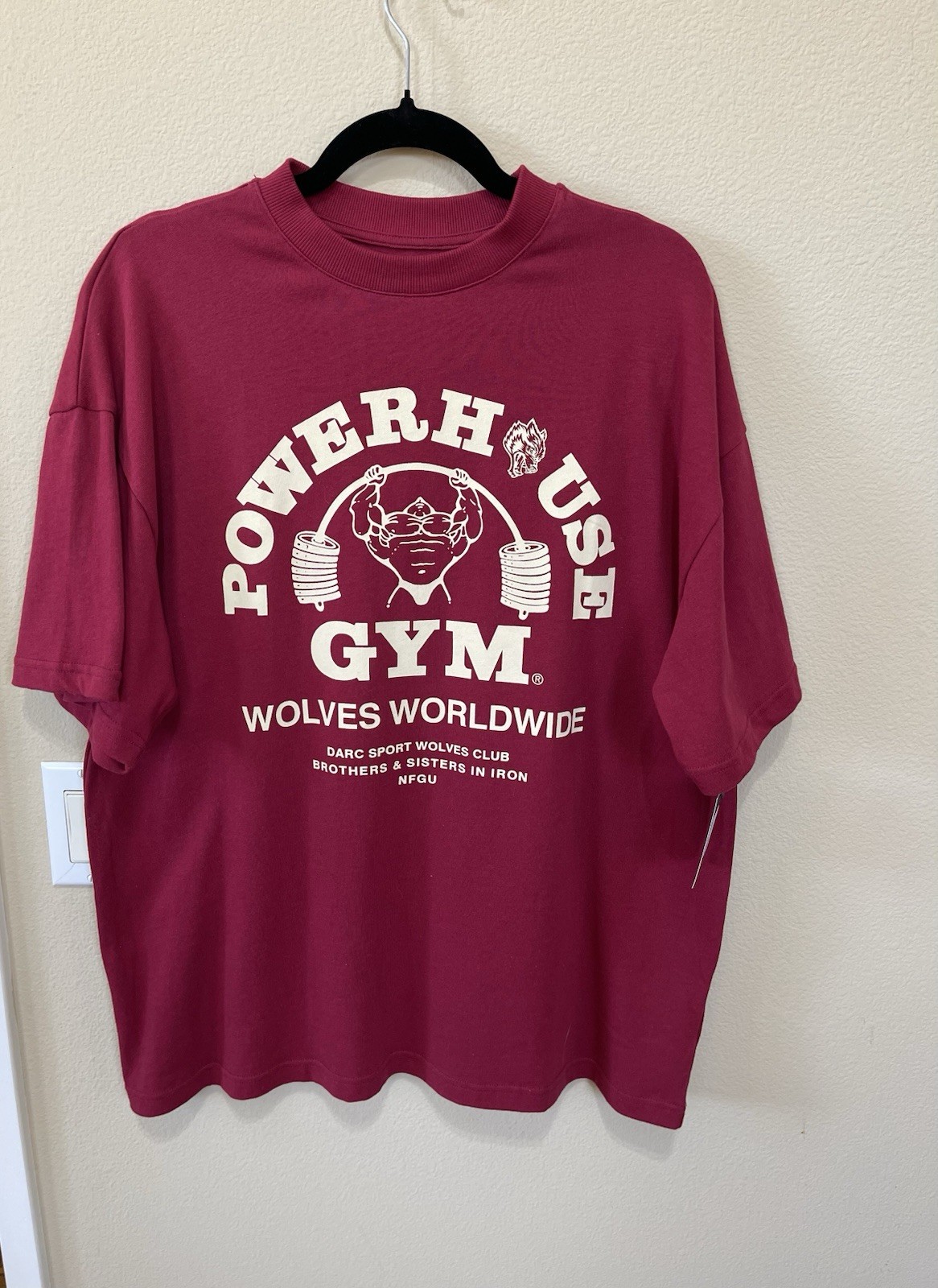 Darc Sport Powerhouse Wolves Worldwide Graphic Gym T-Shirt