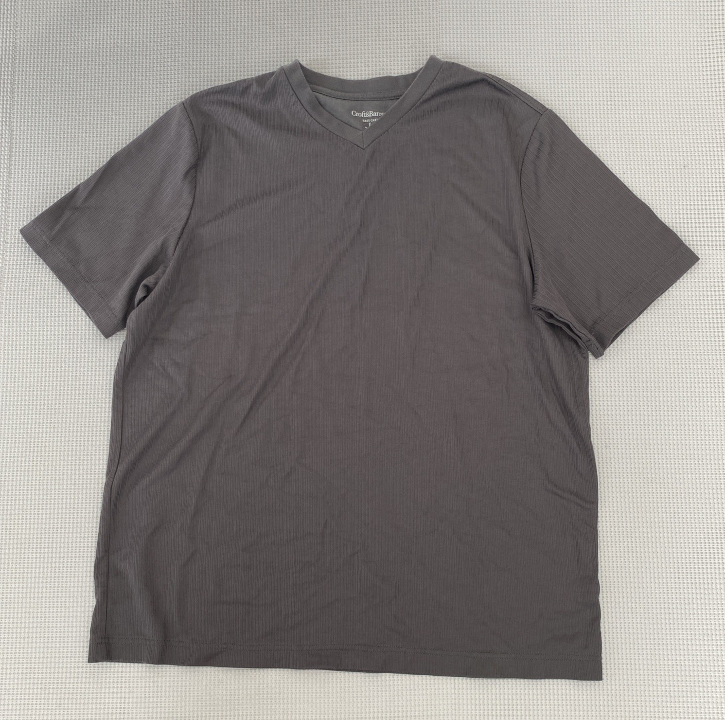 Croft & Barrow Mens Shirt Large Gray Short Sleeve Pullover Casual V Neck