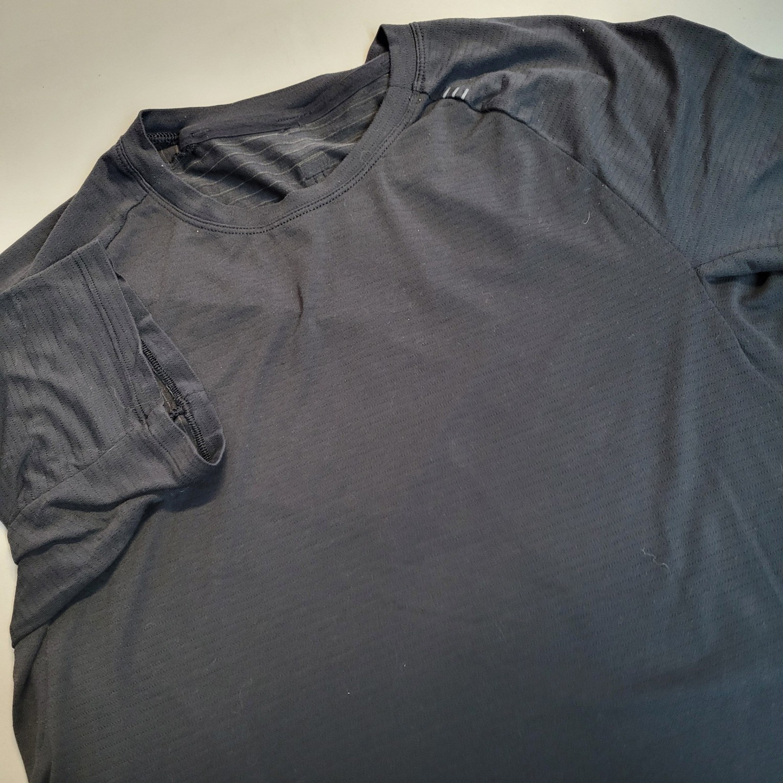 Lululemon Metal Vent Tech 2.0 Short Sleeve Shirt Black Mens Training Top S