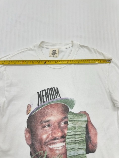 Neniom Men&rsquo;s White Oversized Graphic T-Shirt Size L
