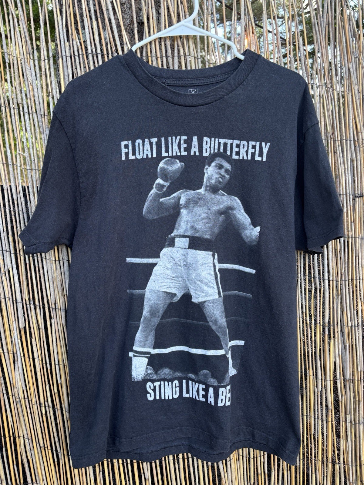 ALI Muhammad Ali Float Like a Butterfly Men&rsquo;s Black Cotton T-Shirt Size L