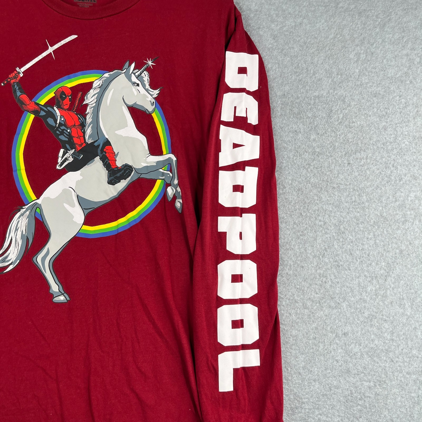 Marvel Deadpool Graphic Print Long SLeeve Shirt Medium Riding Unicorn Pullover