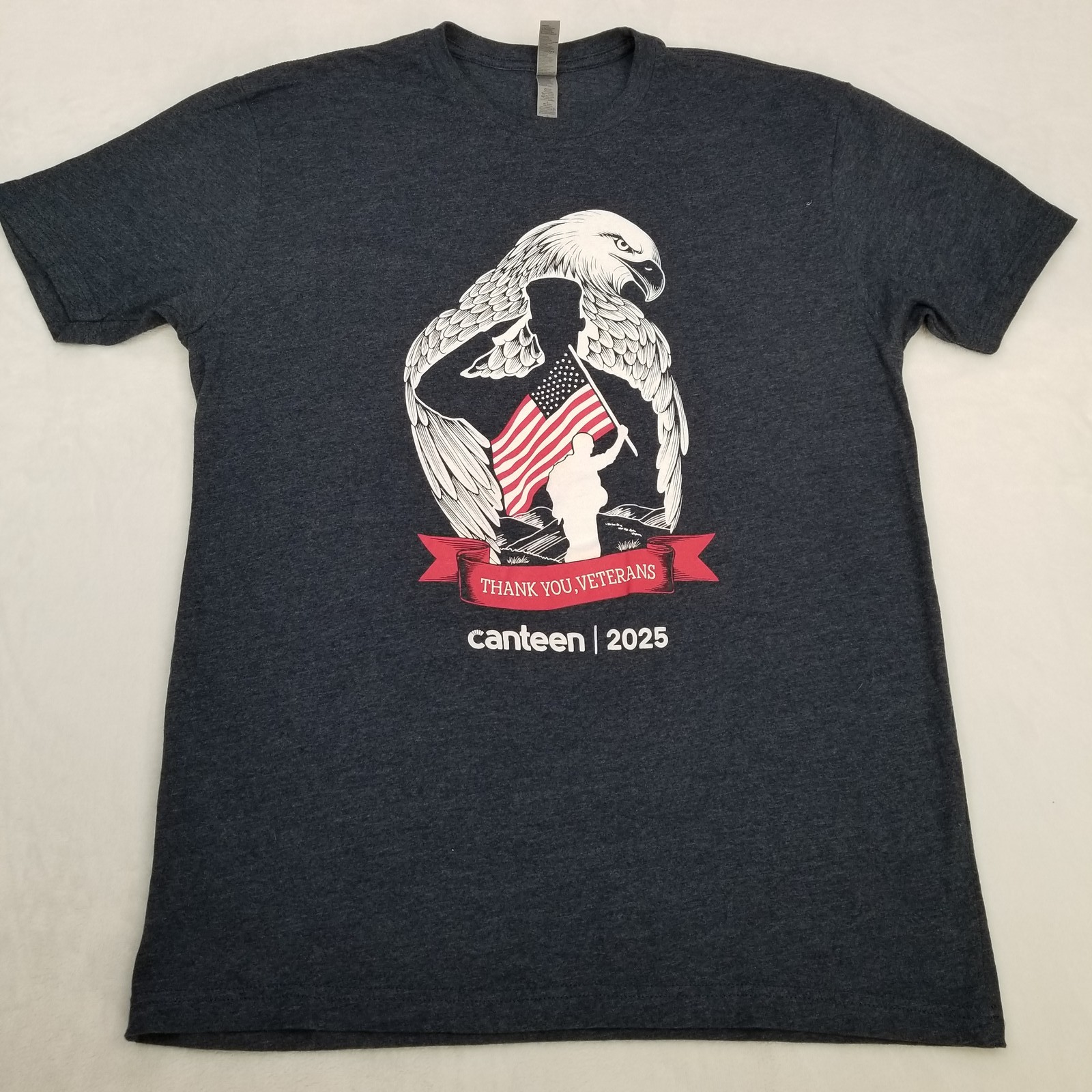 Thank You Veterans Canteen 2025 Eagle Graphic T-Shirt Men&rsquo;s Charcoal Grey Size L
