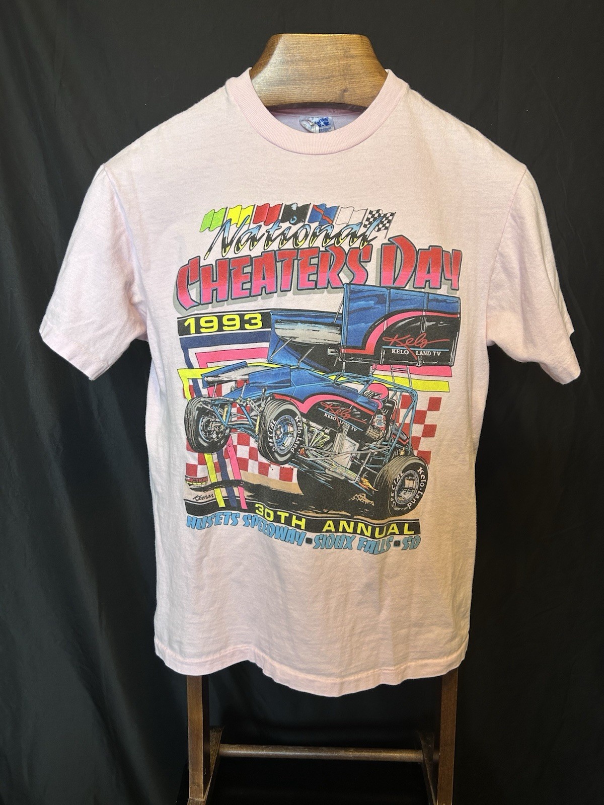 Hanes Beefy-T National Cheaters Day 1993 Huset&rsquo;s Speedway Pink Men&rsquo;s M T-Shirt