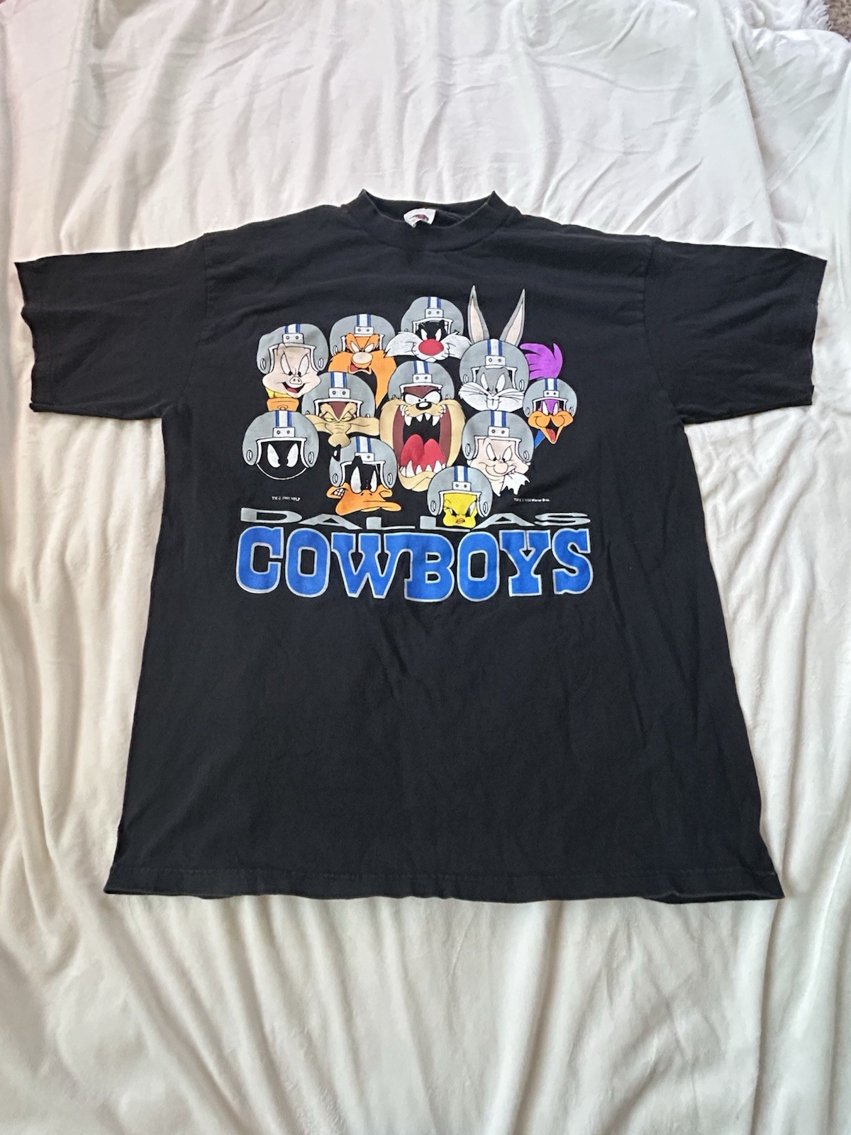 Vintage Dallas Cowboys Looney Tunes Graphic T-shirt NFL Football Size XL