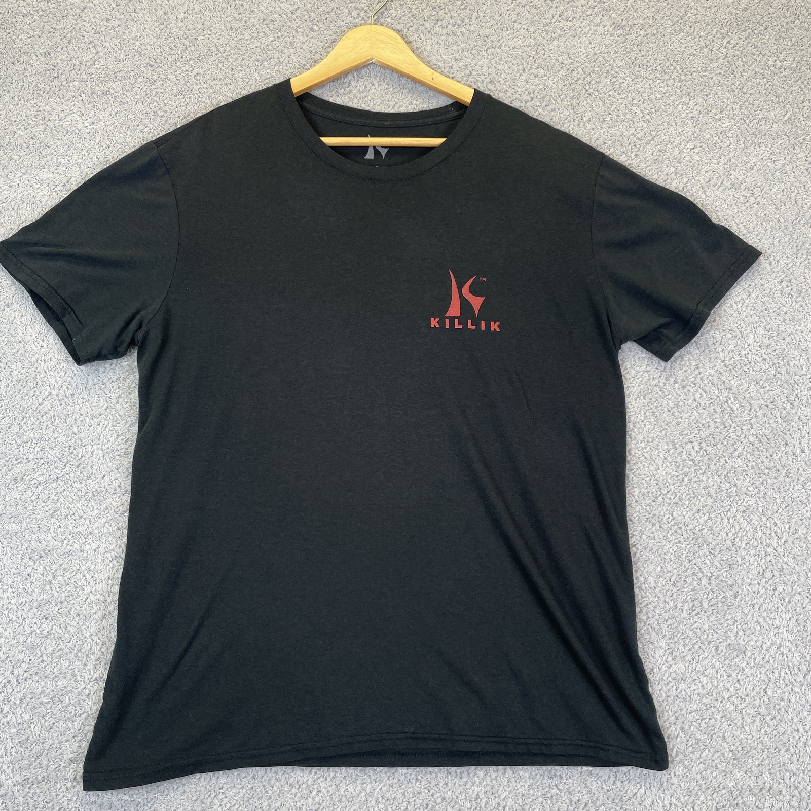 KILLIK Men&rsquo;s Black T-Shirt Size Large Short Sleeve American Flag Hunting