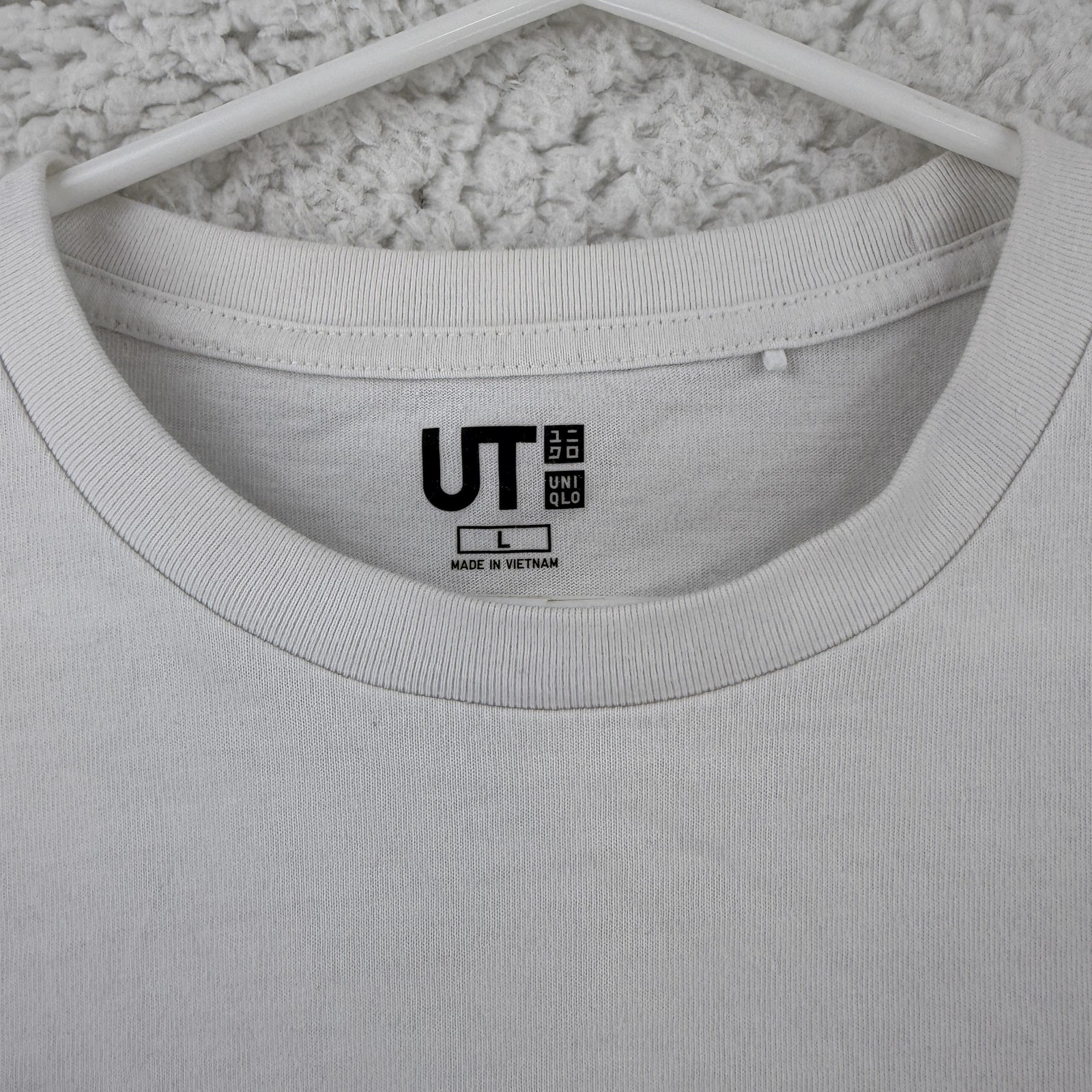 Uniqlo UT Shirt Mens Large White Mickey Florida Palm Trees Graphic Japanese Tee